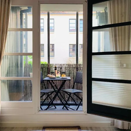 Lägenhet Fewo1846 - Atrium - Luxurioese Mit 3 Schlafzimmern Und Balkon Im Stadtzentrum Flensburg